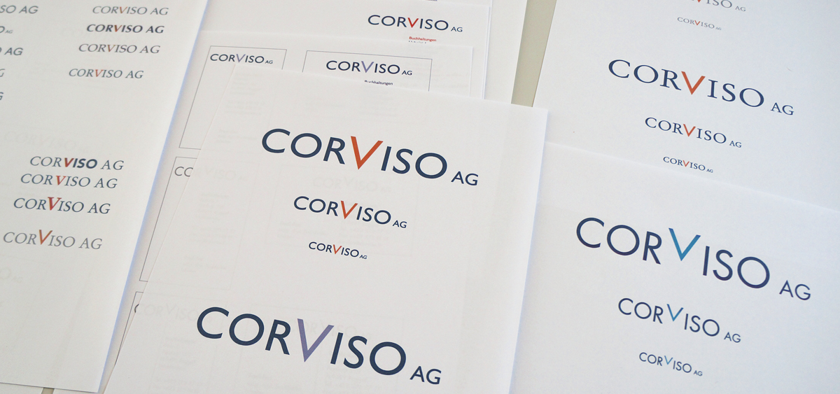 Schriftzugentwicklung mit Schrift- und Farbvarianten